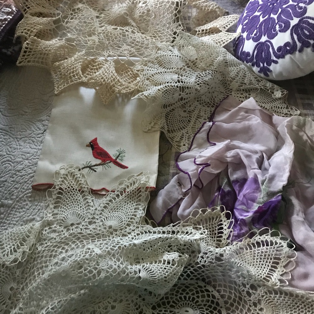 Lot of handmade dollies and scarf from the 1940s